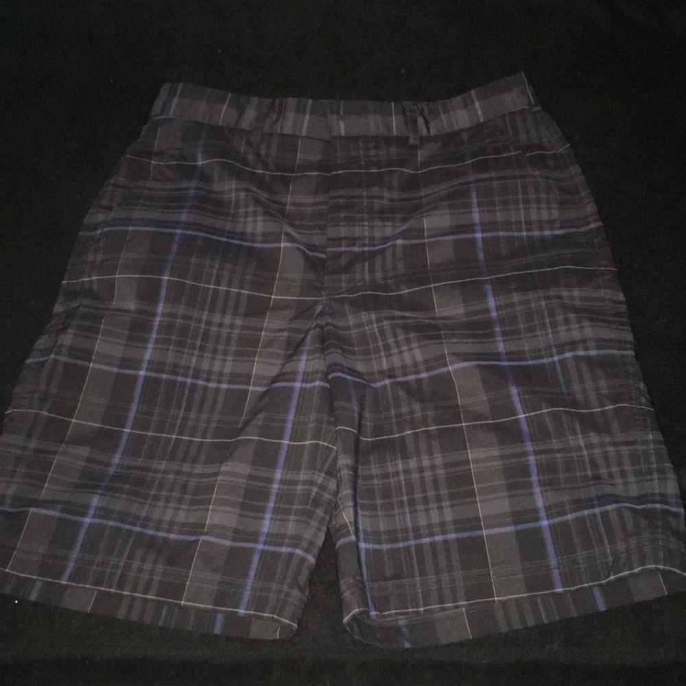 Men’s plaid shorts